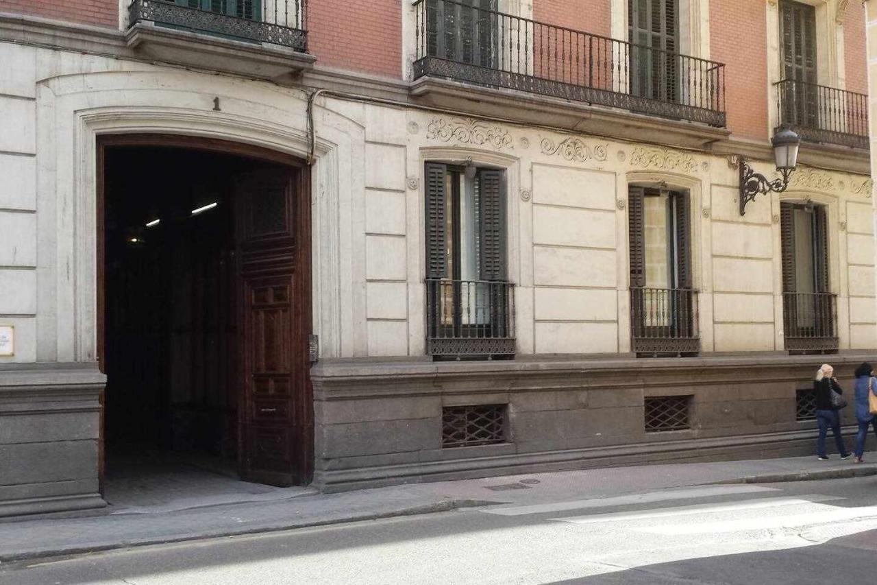 Moderno En El Corazon De Sol Madryt